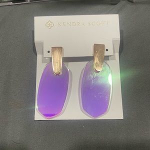 KENDRA SCOTT